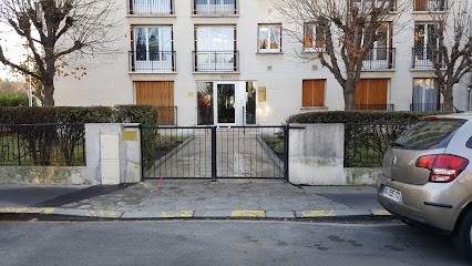 Sci Des 58 A 62 Rue Du Marechal Joffre, Ophtalmologue à Colombes