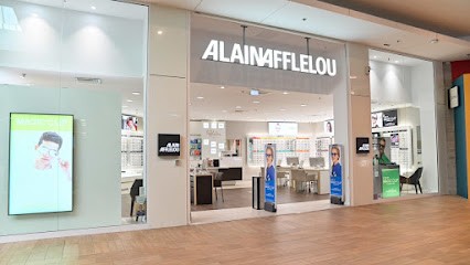 Alain Afflelou, Opticien à Pacé
