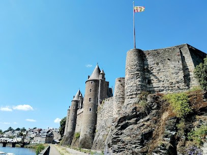 Chateau Vue, Opticien à Josselin