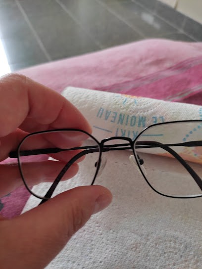 10 Optic, Opticien à La Chapelle-Saint-Luc