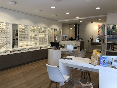 10 Strict Opticiens, Opticien à Pessac