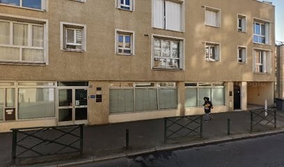 Docteur Khammari Cyrine, Ophtalmologue à Nanterre