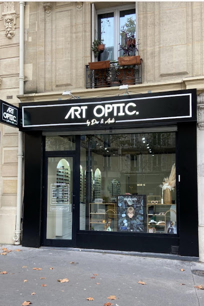 Art Optic Wagram, Opticien à Paris 17