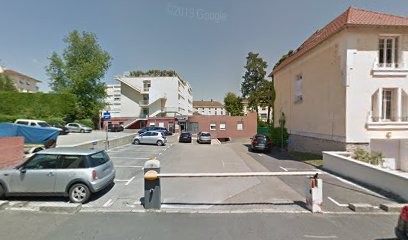 Dr Roberto Correa, Ophtalmologue à Mâcon