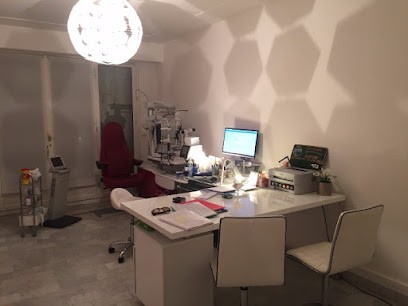 Docteur Yasmine Ounnoughene, Ophtalmologue à Beaulieu-sur-Mer