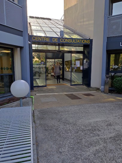 Centre de Consultations - Arnault Tzanck Mougins, Ophtalmologue à Mougins