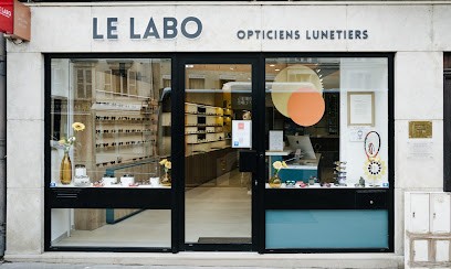 Le Labo Opticiens Lunetiers, Opticien à Fontainebleau