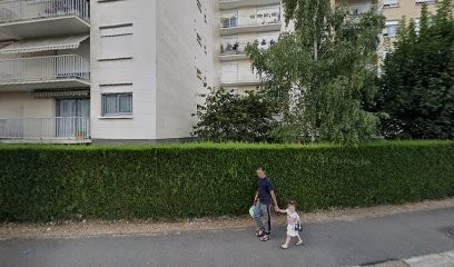 Liber Michel, Ophtalmologue à Rambouillet