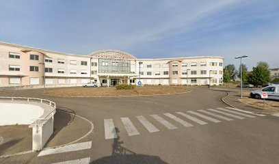 Docteur Augustin Zoantsoa, Ophtalmologue à Sens