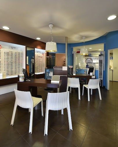 Écouter Voir Optique Mutualiste, Opticien à Saint-Raphaël