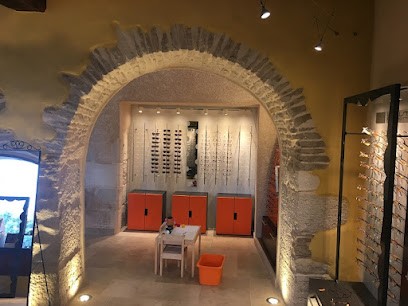 Clarya Selongey, Opticien à Selongey