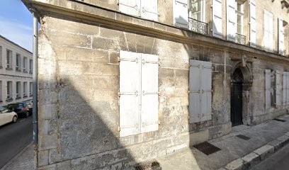 De La Bouraliere, Ophtalmologue à Angoulême