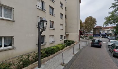Crama François, Ophtalmologue à Aulnay-sous-Bois