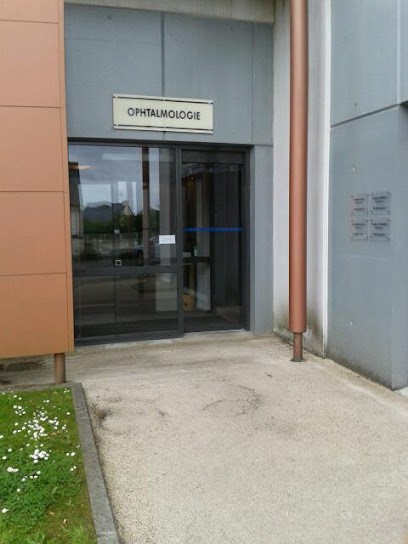 Dr M. DEWAELE, Ophtalmologue à Quévert