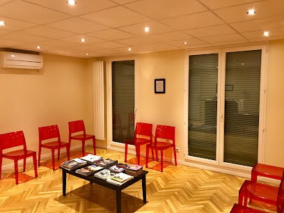 Dr Delage - Spécialiste De La DMLA Et Maladies De La Rétine - Rétinologue, Ophtalmologue à Lyon 08