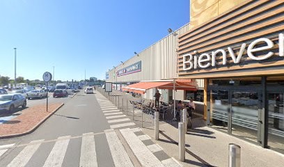 L'OPTICIEN Galerie marchande Carrefour, Opticien à Moulins