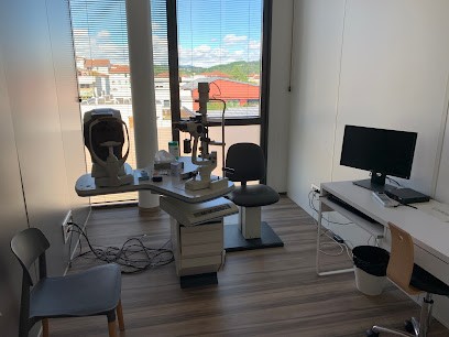 Docteur Anne Astrid Hui Bon Hoa - Centre ophtalmologique Oullins, Ophtalmologue à Oullins