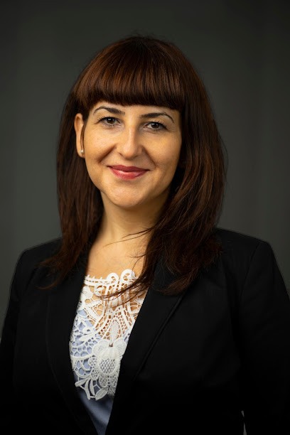 Dr Monica LACUSTEANU, Ophtalmologue à Brétigny-sur-Orge