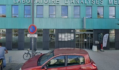 Docteur Noel Christian, Ophtalmologue à Échirolles