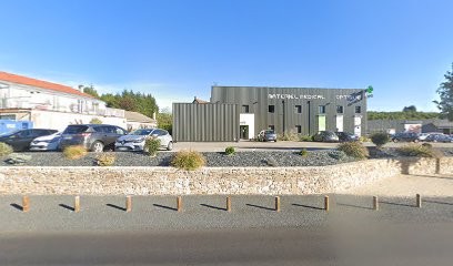 Wahid Moalla, Ophtalmologue à Saint-Mexant