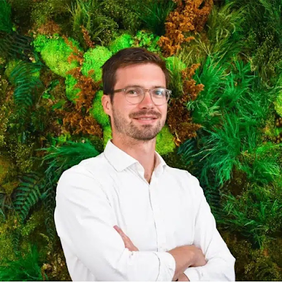 Dr Hugo Bourdon - Ophtalmologue À Toulon, Var - Chirurgien Spécialiste De La Cataracte, Rétine, Glaucome & Réfractive (Laser), Ophtalmologue à Toulon