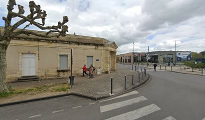 Ayat Philippe, Ophtalmologue à Moulins