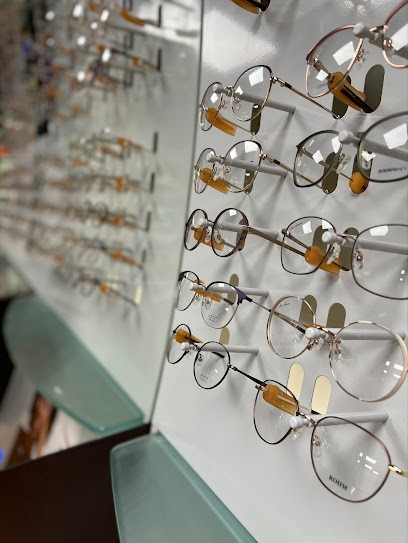 Clarya, Opticien à Talant