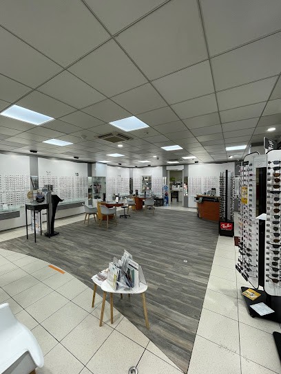 Optique - Chaussée - Audition, Opticien à Montargis