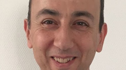 Dr Hani AL CHAYEB, Ophtalmologue à Rambouillet