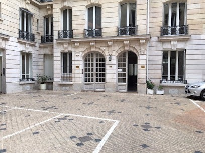 Urbany Alain, Ophtalmologue à Paris 09