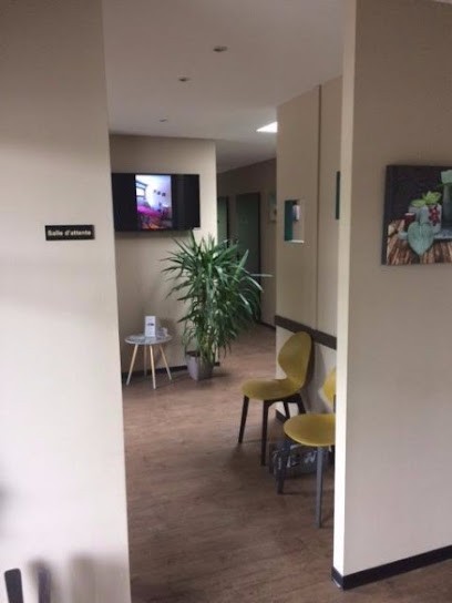 Dr Dorina STANCIU, Ophtalmologue à Saint-Jean-d'Illac