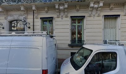 DrJERBI Ridha ophtalmologue 11 rue du parc Vichy, Ophtalmologue à Vichy
