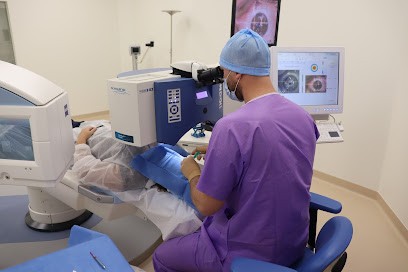 DOCTEUR YOANN SOLDERMANN - Chirurgien De La Paupière - Blépharoplastie - Chirurgie Réfractive Et Implants, Ophtalmologue à Caluire-et-Cuire