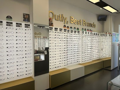 OUTLY - Designer Outlet Provence, Opticien à Miramas