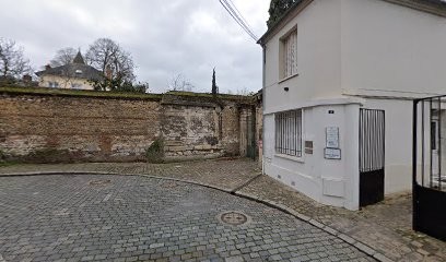 Talbi Cheikh, Ophtalmologue à Beauvais