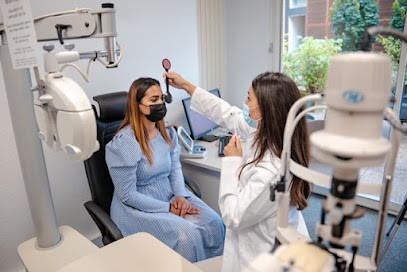 Docteur Théodore HOJABR Ophtalmologiste - Chirurgie Laser - Kératopigmentation - Divonne les Bains, Ophtalmologue à Divonne-les-Bains