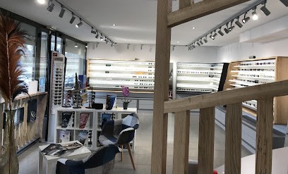 REVARD OPTIQUE, Opticien à Mouxy