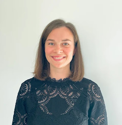 Dr Lorane Bechet, Ophtalmologue Spécialisée En Chirurgie De Rétine Et Cataracte, Ophtalmologue à Argonay