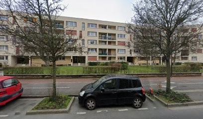 Dr Khène Ali, Ophtalmologue à Ermont