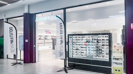 Alain Afflelou, Opticien à Ségny