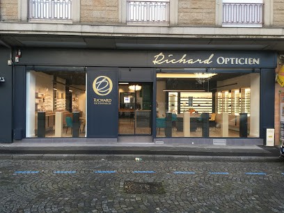 Richard Guyonvarch | Opticien Lorient, Opticien à Lorient
