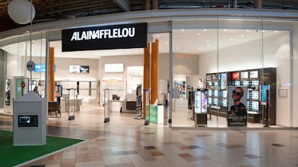 Alain Afflelou, Opticien à Rambouillet