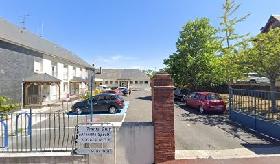 Nitu Miruna, Ophtalmologue à Villers-sur-Mer