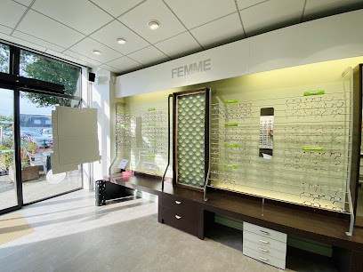Opticien Malestroit - Pl. Queinnec - Le Collectif Des Lunetiers, Opticien à Malestroit