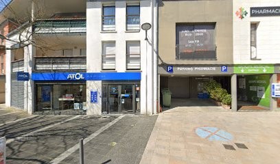 Sci Kyrm, Ophtalmologue à Saint-Médard-en-Jalles